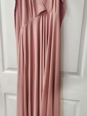 Women’s Blush Pink Maxi Dress - Elegant Flowing Silhouette